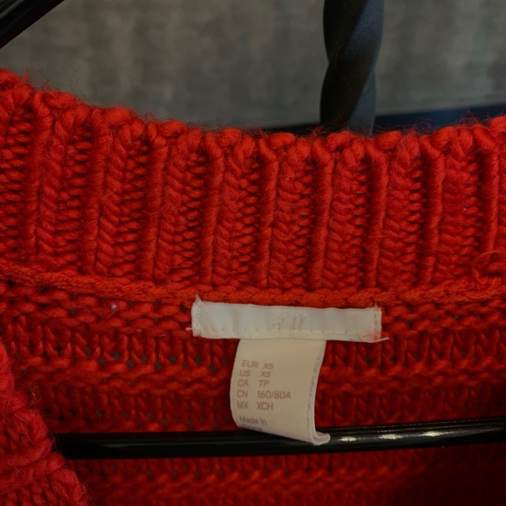 Oversize red sweater